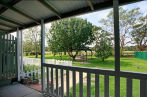 Sahara Trails Studio WiFi Air Conditioning Horse Riding and much more